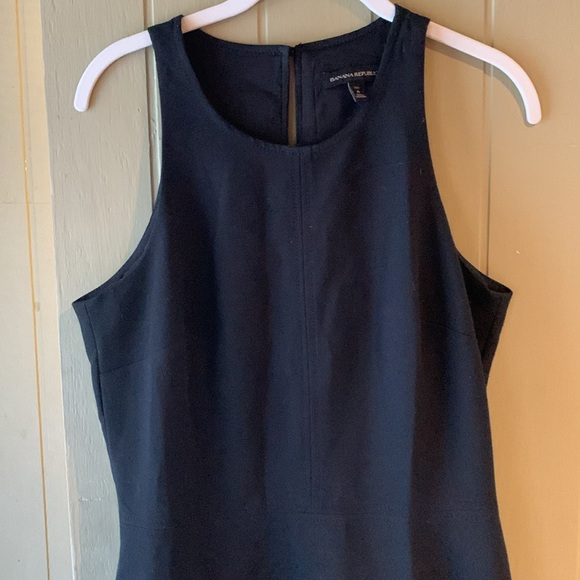 Banana Republic Black Racer Dress with Seam Details Sz 8 Tall - Picture 2 of 7